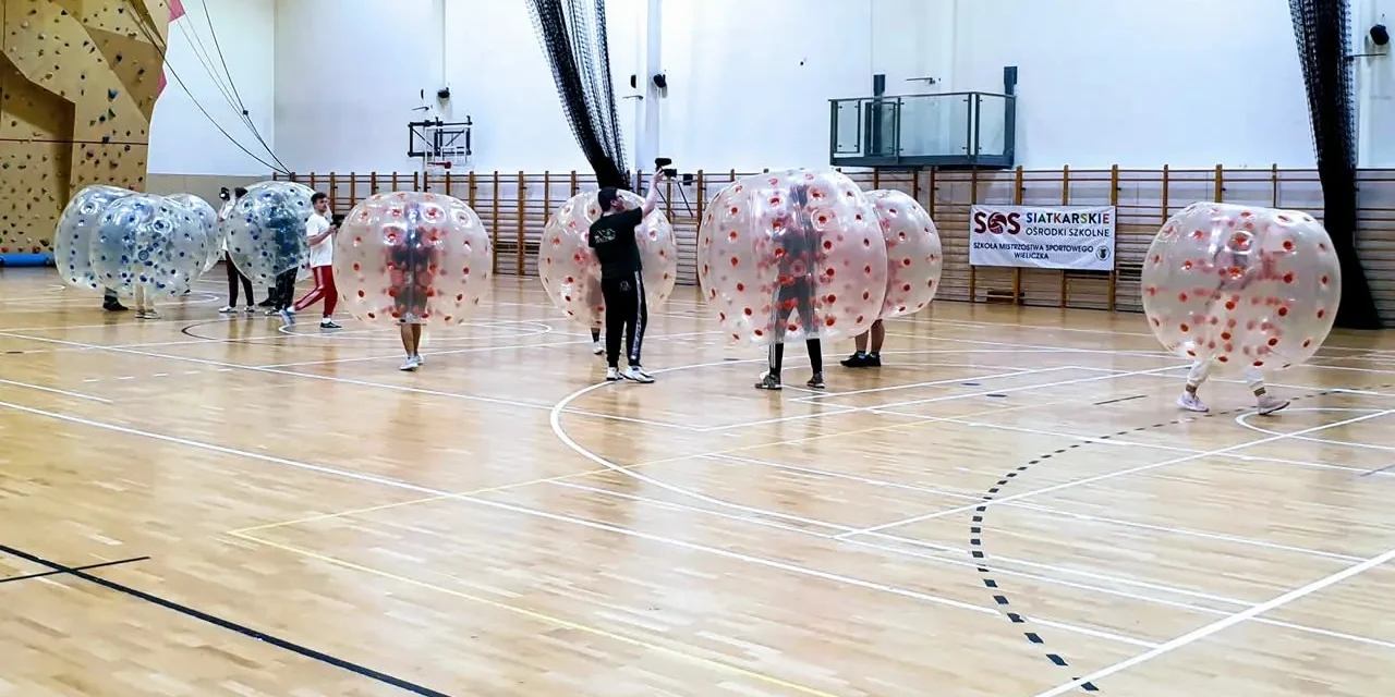 Mecz w wielkich dmuchanych piłkach – Bumper Ball Kraków Mecz w wielkich dmuchanych piłkach – Bumper Ball Kraków